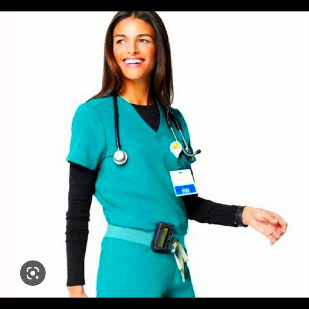 [FIGS] Scrub Set Catarina Scrub top & Zamora Jogger Scrub Pants